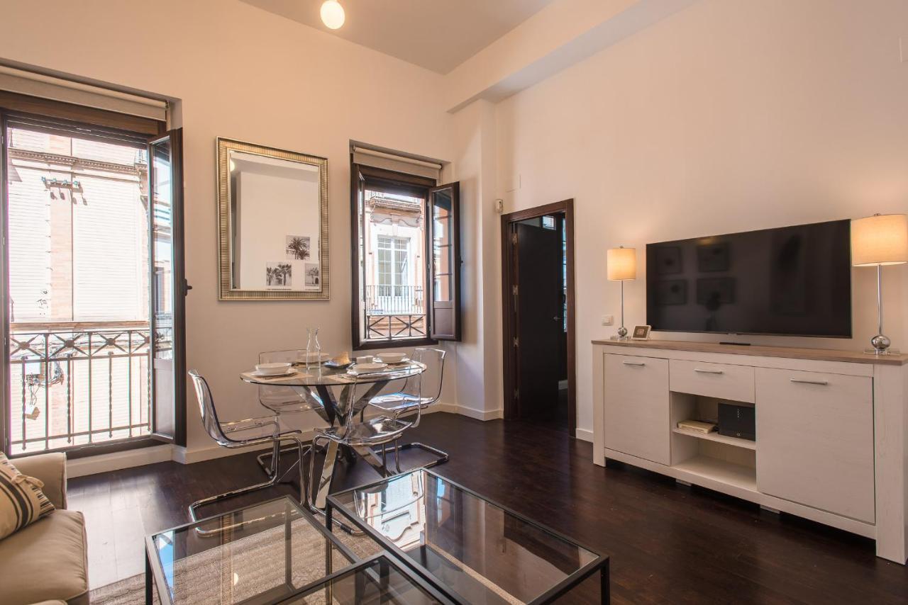 Apartamento Puerta Real - Free Parking Seville Exterior photo
